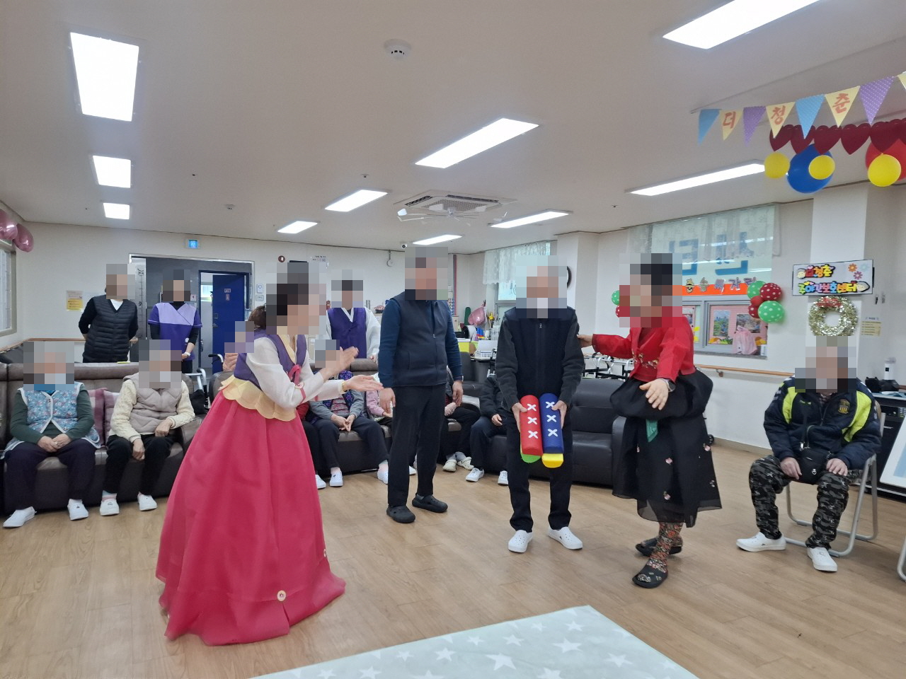 /user/y/youth/editor/2602/69468c695f1bb212d00a2118fd2be7be_1771462728_0807.jpg 이미지크게보기