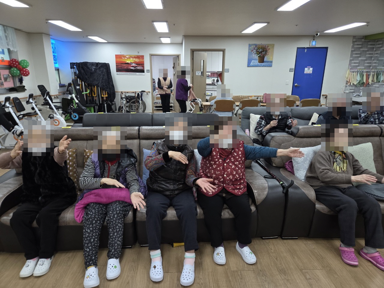 /user/y/youth/editor/2602/fd18f806c35bcd29434fe0206a7ba340_1770086042_9278.jpg 이미지크게보기