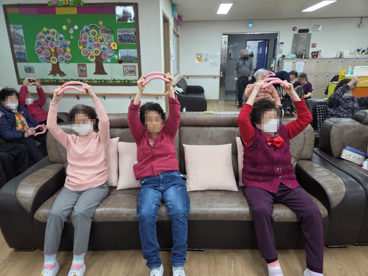 /user/y/youth/editor/2603/e4416a583a458238ad792b9416161635_1773072678_5584.jpg 이미지크게보기